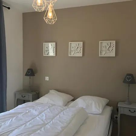 Les Mazets et Spa D'Uzes Arpaillargues-et-Aureillac Extérieur photo