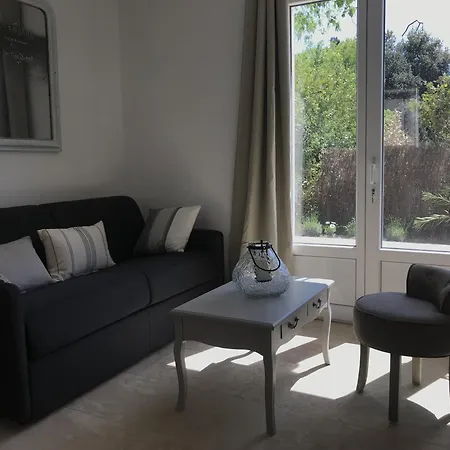 Les Mazets et Spa D'Uzes Arpaillargues-et-Aureillac Chambre photo