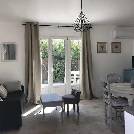 Les Mazets et Spa D'Uzes Arpaillargues-et-Aureillac Chambre photo