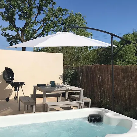 Les Mazets et Spa D'Uzes Arpaillargues-et-Aureillac Extérieur photo