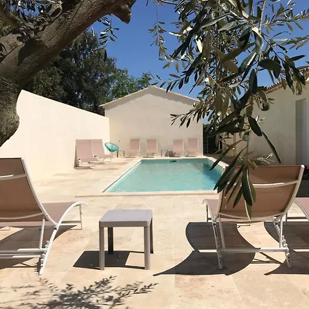 Les Mazets et Spa D'Uzes Arpaillargues-et-Aureillac Extérieur photo